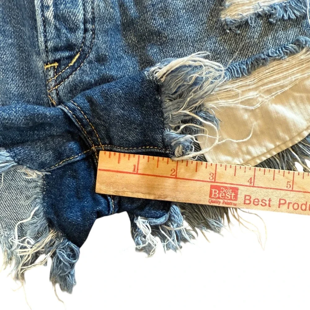 We The Free Shorts Womens 25 Byron Bay Cut‎ Off Heavy Distressed Destroyed Denim